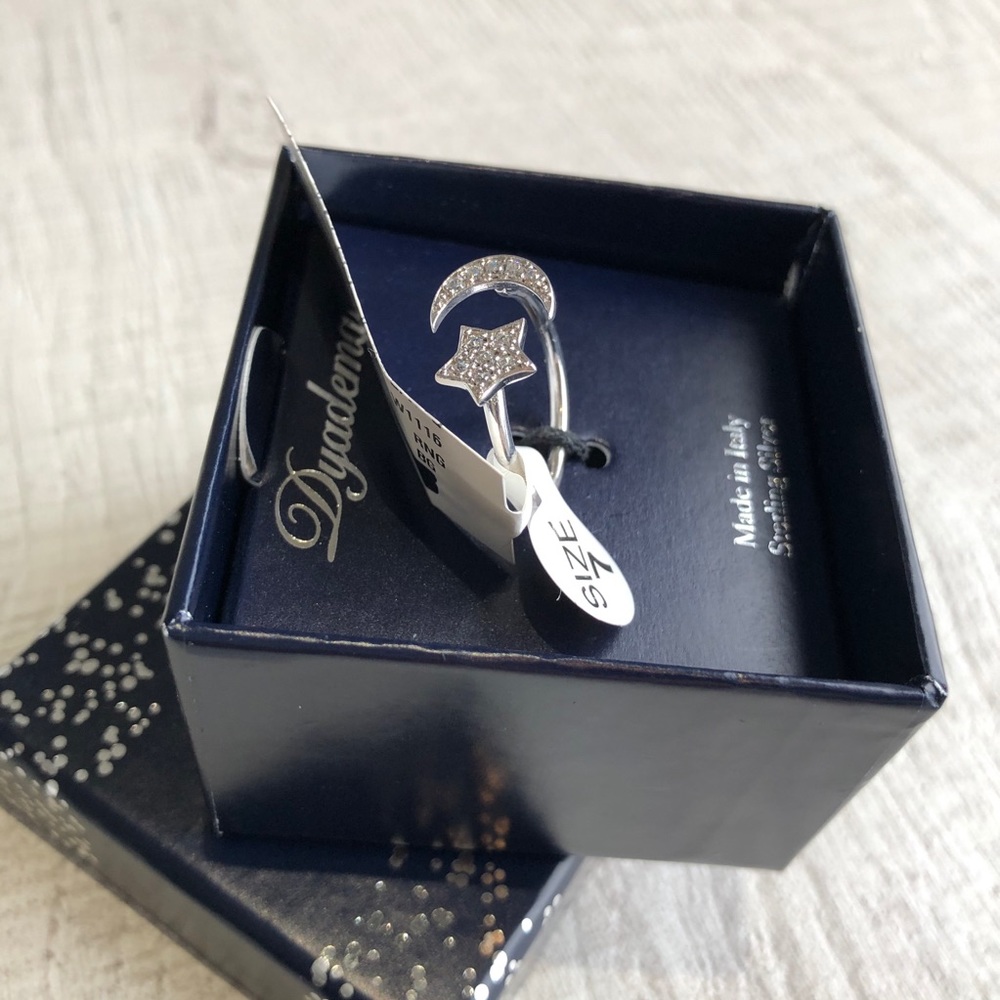 Sterling silver ring - Picture 2 of 3